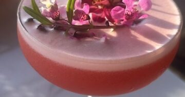 Khubani Rooftop Bar and Restaurant خوباني — закатная крыша с живым саксофоном, персональным обслуживанием и авторскими коктейлями, которые запоминаются