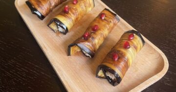 Грузинский уголок в Kathu идеален для привередливых родителей: персонал регулирует температуру и дарит соки, но парковка и однообразная музыка подводят вечер