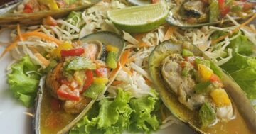 Почему Девяносто девять Bar&Restaurant на пляже Камала неизменно привлекает гостей: балкон с видом на море, расслабленная атмосфера и по-настоящему гостеприимный персонал