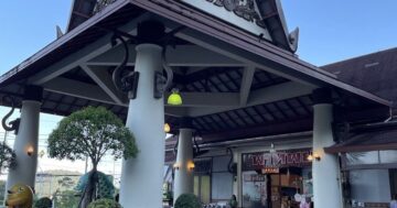 Beach Side Bar Patong Beach — идеальное пляжное убежище: шаг до моря, приветливый сервис, простор с растениями и тенью