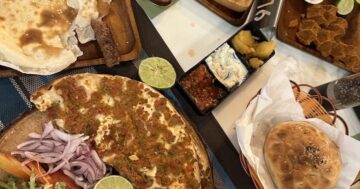 Что скрывает Sultans Grill: почему семьи возвращаются за бесплатным горячим хлебом, закусками, чаем и десертом несмотря на более высокий счёт