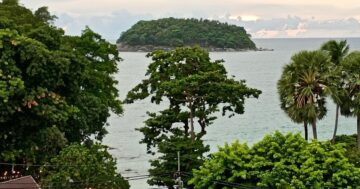 Ko pu island у пляжей Kata и Karon на Пхукете — правда о купании и сноркелинге: как добраться, когда волны опасны и зачем брать резиновые тапки