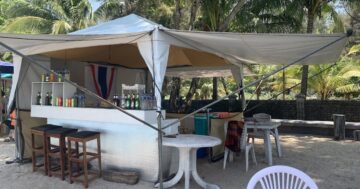 Sans Souci Boat Club на пляже Камала — идеальное место для расслабления: гостеприимные хозяева, ледяное пиво и шезлонги на берегу
