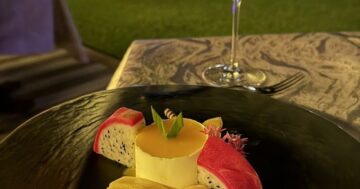 Как получить максимум в The Harbor Restaurant: ужин с видом на море, бесплатная закуска и хлеб, сырная тарелка по выгоде и небольшой счёт