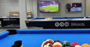 Monster Billiards Pool Lounge & Club в Пхукете — одни из лучших бильярдных столов: стабильные чистые столы и дружелюбный персонал