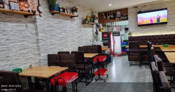 Duck Spicy обещает экстремальную остроту, но отзывы раскрывают: отличная подлинная пад тай, живая музыка, вино супер, остроту придётся добавлять самому