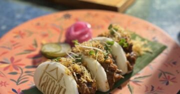 Чёрт, я в шоке и в восторге от Tambu Phuket: индийская кухня здесь лучше, чем в Индии, шеф выходит к столу, огненное шоу и идеальная подача