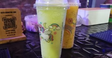 Esta Smoothie Bar — скрытая жемчужина с теплым гостеприимством хозяйки: уют, безупречный сервис и освежающие смузи, ради которых возвращаются