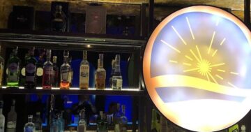 Summerset Bar & Lounge в Лагуна Бангтао Пхукет — секретное летнее место с расслабленной атмосферой, отличным кальяном на русской табаке и дружелюбным персоналом