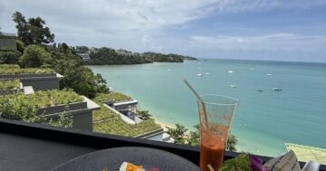 Hill House Restaurant взрывает эмоции: готов ругаться от бешеного восторга за идеальную еду и вид, и тут же таю в тишине — обязательная остановка