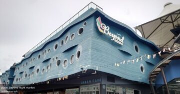 Beyond night market открыт круглосуточно — спокойная альтернатива Bangla с большими свежими устрицами, разнообразной уличной едой и советом по кебабу