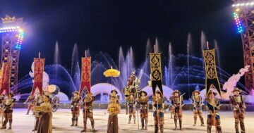 Siam Niramit Phuket: погружение в живую тайскую деревню, безлимитный буфет и грандиозное зрелище на сцене — обязательный культурный вечер в Пхукете