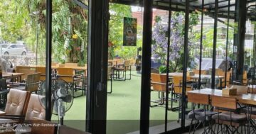 Мой алгоритм прочитал сотни отзывов Gluay Nam Wah и раскрывает: как живая музыка, веранда и невысокие цены скрывают проблемы с порциями и сервисом