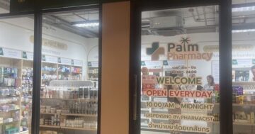 Почему Palm Pharmacy — Mixxmall Rawai в Раваи привлекает туристов: англо‑французский фармацевт, доставка в отель и редкие импортные препараты