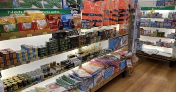 Morya Pharmacy Mai Khao Phuket: специализируется на тайских бальзамах и ингаляторах — удобно для экстренных случаев, но цены завышены