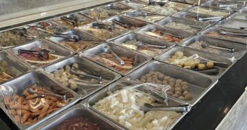 Как получить максимум от шведского стола в พูนผลกุ้งกะทะ и не рисковать желудком: когда приходить, что брать, чего избегать