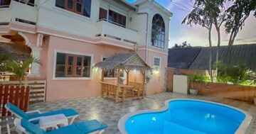 Почему The Villa Residences Resort называют резортом если на деле это уютная семейная гостиница с французским баром, питомцами и лучшим соотношением цены и качества