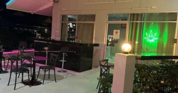 Aperolli Bar Phuket: уютный бар с персональным сервисом, где дружелюбный персонал меняет музыку по запросу и делает каждый визит как для друзей