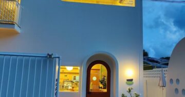 Почему Hosay Bowl в Пхукет Таун с высоким рейтингом и сотнями отзывов стал тихим рабочим оазисом для поклонников здоровой еды и матча