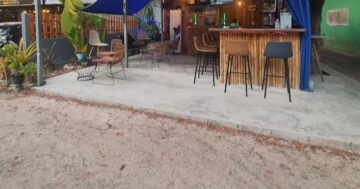 Никкис Караоке в Най Янг: маленький домашний бар с теплыми хозяевами, где даже неуверенные в голосе гости превращаются в любимцах вечера