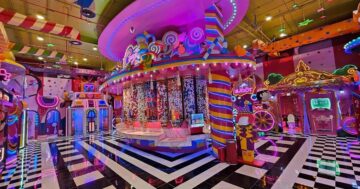 Почему Carnival Magic в Пхукете считают обязательным ночным шоу: парад огней, миллион ламп и спектакли превращают вечер в волшебную феерию