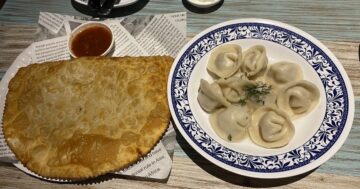 CHEBUREKI в Пхукете — в восторге и в ярости одновременно: идеальный борщ и безупречная чистота, но теснота и парковка подводят тайное место