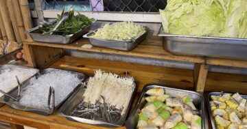 Секреты Thanawat T Grilled Pork Pan Buffet: скрытый сбор за уголь и наценка на напитки, почему креветки обманывают гостей и как съесть больше за те же деньги