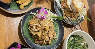 Как эта тайская лапшичная в Пхукете превращает копеечный счёт в ресторанный вкус: сборные миски, суп из кокоса, быстрый сервис и кондиционер — секрет экономии