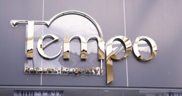 Почему Tempo | Restaurant — Lounge — KTV в Таиланде считается лучшим караоке: кристальный звук, приватные комнаты, вкусная еда и коктейли