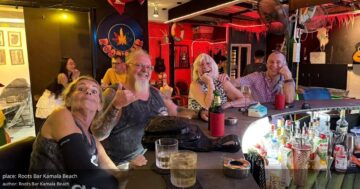 Roots Bar Kamala Beach — уютный регги-бар с бильярдом и тату‑студией, но будьте готовы к непредсказуемому сервису из‑за грубого поведения хозяйки