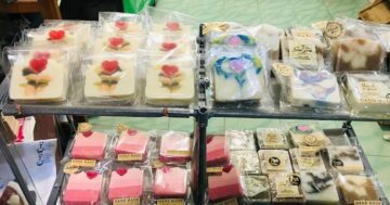 สถานียา PHARMACY работает до 23:00 почти каждый день, но низкий рейтинг и недавний плохой отзыв вызывают сомнения — стоит ли идти вечером туда?