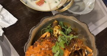Amber Restaurant у пляжа выглядит идеальным для семей: кондиционер, мягкие тайские блюда, но правда о цене и безопасности шокирует