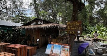 Почему Justyou Maikhao Bar в Маихао Пхукет стал местом, куда идут одни — дружелюбный хозяин, уютная пляжная атмосфера и отличные напитки