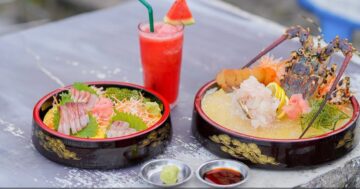 Parlai Seafood Restaurant как семейная идиллия: море, много мест и парковка — но один незаметный пункт в счёте превращает ужин в серьёзную трату