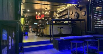 Sir Jack Bar&Tattoo в Rawai — почему местные любят бар с пулом, дружелюбными собаками и приветливым хозяином, несмотря на редкие жалобы