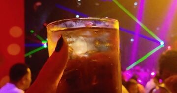 Sod Signature Pub — иностранцам будьте внимательны: местный ночной бар с поздним закрытием и частыми жалобами на грубое поведение охраны