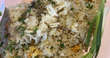 Я проанализировал 46 отзывов и нашёл дорожный семейный ресторан Сом там в Пхукете: почему туристы приходят по нескольку раз подряд