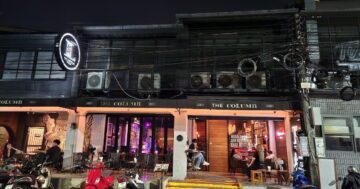 The Column Phuket в Старом Пхукете — уютный бар с живой музыкой, превосходной едой и дружелюбным сервисом для расслабленного вечера