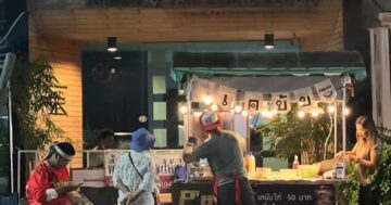 В ярости и в восторге от พี่หนวดเคบับ กู้กู ภูเก็ต: очередь, только два варианта в меню, тикток феномен и при этом иногда что‑то явно не так — беги попробовать