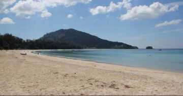 Naiyang Beach: почему местные называют его тихим пляжем с лесной прогулкой и видом на самолёты, но предупреждают о мусоре и кайтах