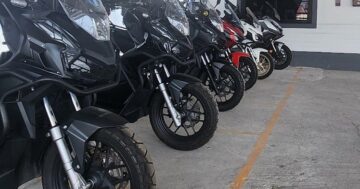 79 BIKE SHOP PHUKET — честный опытный сервис мотобайков: быстрая недорогая починка и тщательная подготовка арендуемых байков, владелец решает проблемы