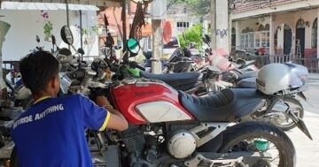 Ремонт мотоциклов — быстрый и качественный сервис с дружелюбными механиками, готовыми решить любую проблему; работает ежедневно с 8:30 до 20:30