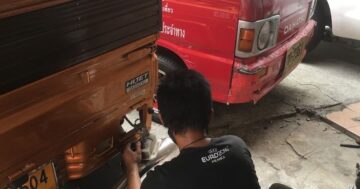 Ремонт автомобилей с выездной службой — надёжная мастерская, быстро реагирует и чинит поломки, хорошее обслуживание, но запчасти иногда дороже