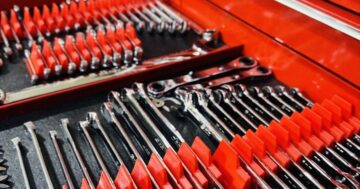 Phuket Pro Care — быстрый профессиональный мото-сервис в Пхукете: замена шин, внимательный сервис и честные цены для проката и частных